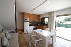 House in Miami Playa - Casas Blancas 37, Parc Mont-roig