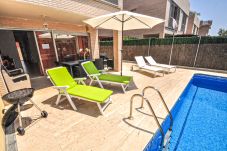 House in Cambrils - VILLA MAGNOLIA