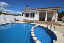 Villa in Mont-Roig del Camp - Villa Dorada by Parc Mont-roig