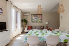 Apartment in Barcelona - EIXAMPLE, central, large, 4 bedrooms