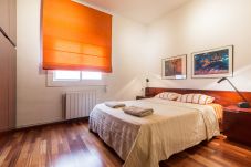 Apartment in Barcelona - PORT BCN, classic 3bed with balcony