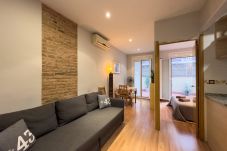 Apartment in Barcelona - GRACIA COMFORT, with patio area