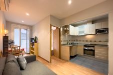 Apartment in Barcelona - GRACIA COMFORT, with patio area
