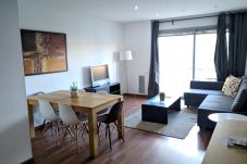 Apartment in Hospitalet de Llobregat - LA FIRA, large, stylish, 4 bedrooms