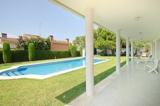 Villa in Calafell - R11 - CASA BLANCA