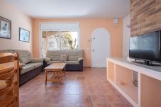 Townhouse in Calafell - R22-1 - C6 CALAFELL RESORT AACC + PATIO