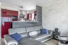 Apartment in Saint-Michel-Chef-Chef - hoomy10458