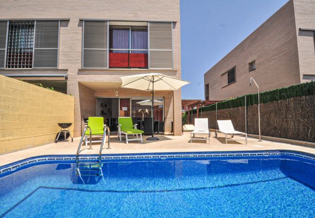  in Cambrils - VILLA MAGNOLIA