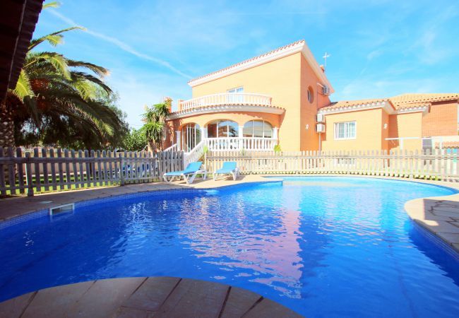 Villa in Miami Playa - Villa Antonia by Parc Mont-roig Villa in Miami Playa - Villa Antonia by Parc Mont-roig