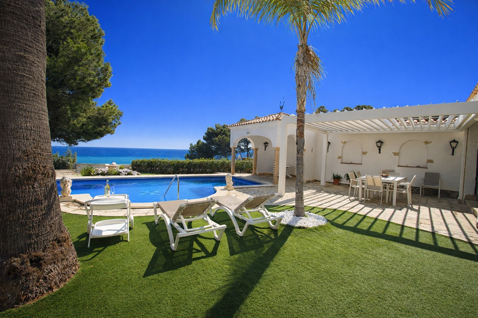 Villa/Dettached house in Miami Playa - Villa Margarita Seaview by Parc Mont-roig