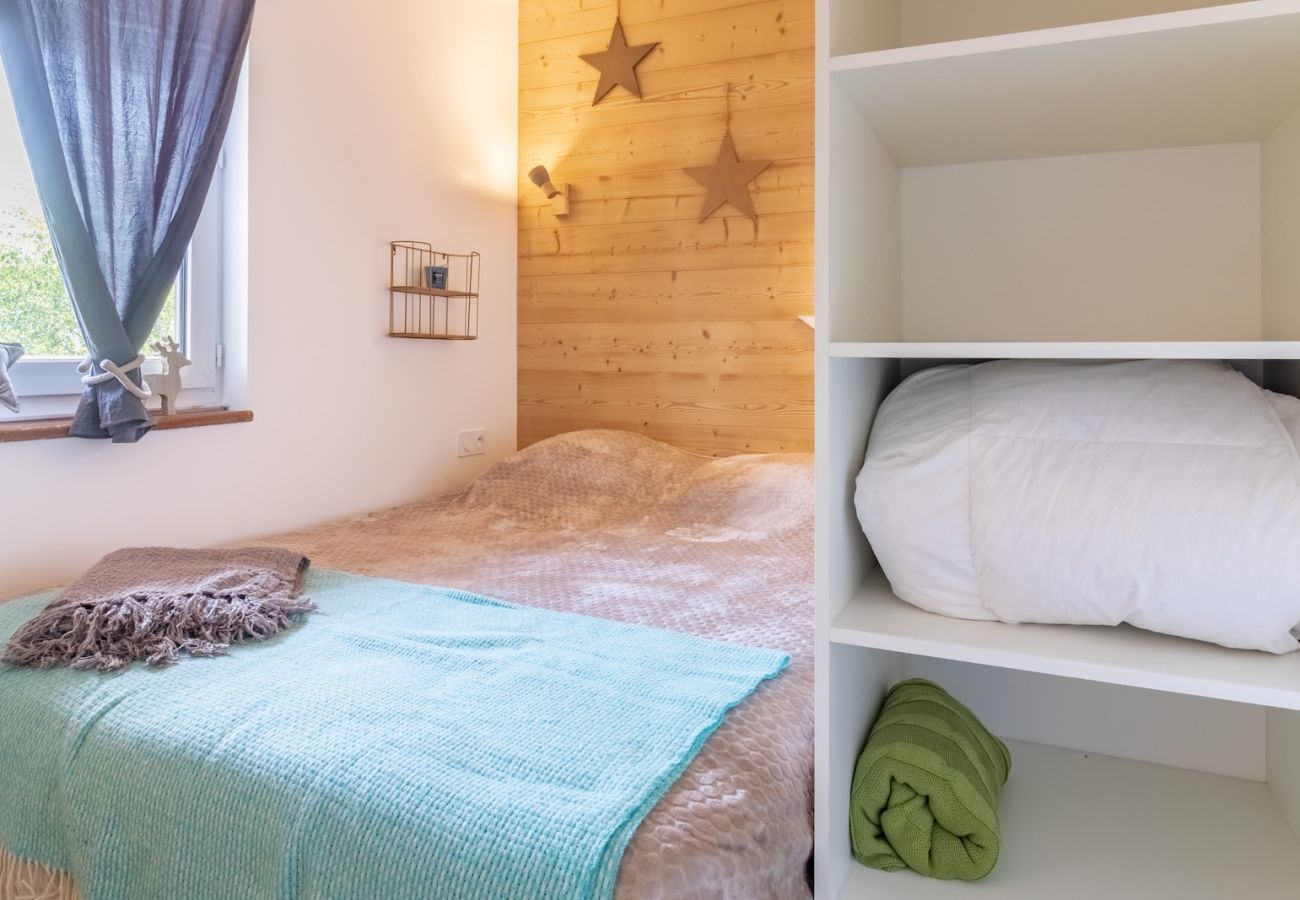 Apartment in Genos - hoomy12462 Apartment in Genos - hoomy12462