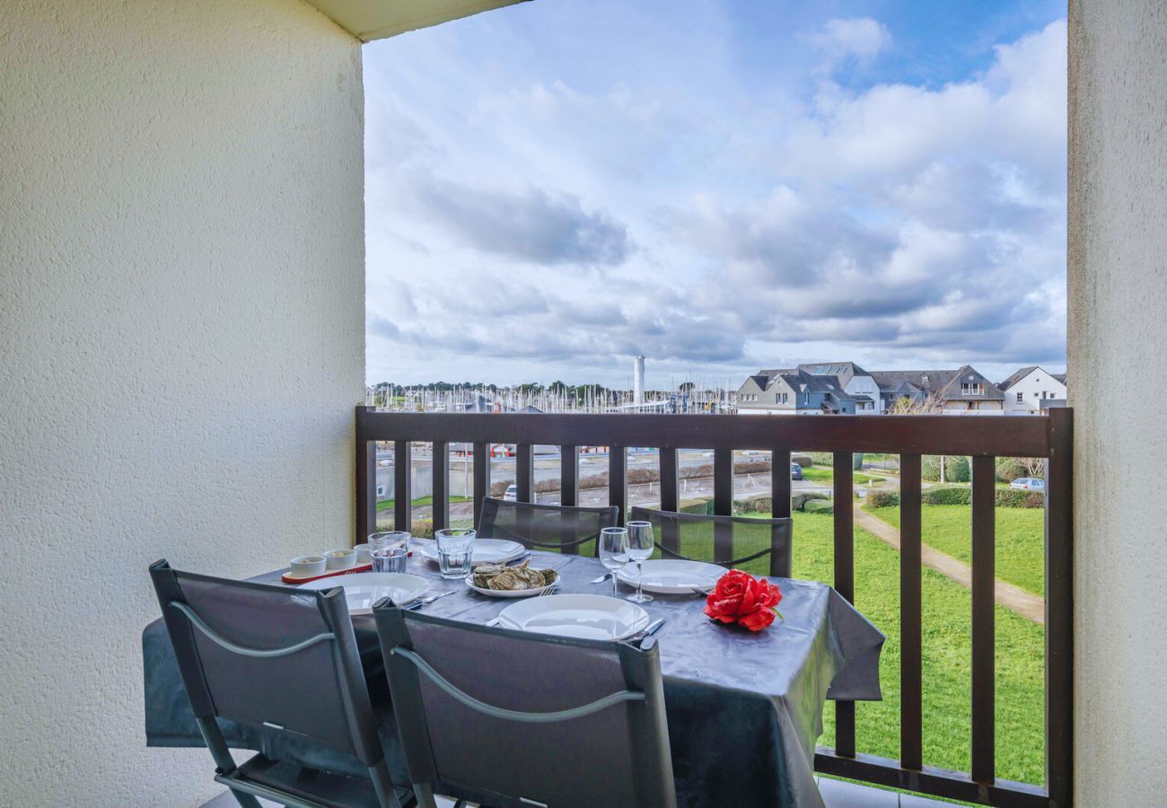 Apartment in Arzon - hoomy10578