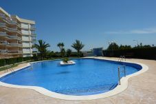 Apartamento vacacional con piscina en Miami Platja