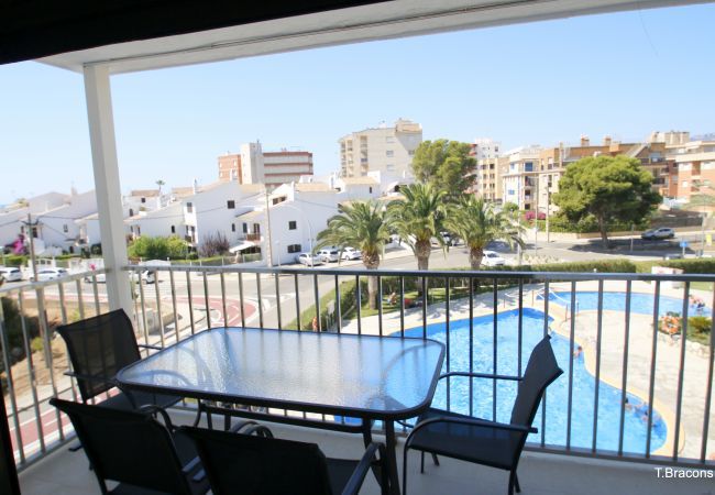 terraza vista piscina apartamento miami playa españa terraza vista piscina apartamento miami playa españa