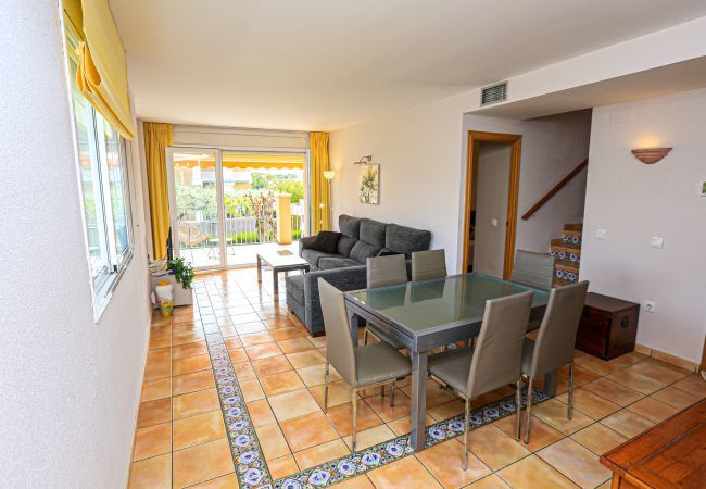 Apartamento en Cambrils - Bahia Dorada 8 D Apartamento en Cambrils - Bahia Dorada 8 D