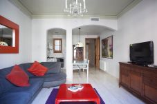 Appartement à Barcelone - VILADOMAT, large 4bed/2bath with balcony
