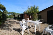 jardin-maisonnette-ares-plage-de-vacances.jpg