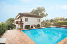 Villa à Calafell - BFA 1 - CASA CON PISCINA, PISTA DE TENIS, JARDIN,