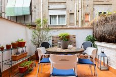 Appartement à Barcelone - PRIVATE TERRACE, 4 bedrooms, 2 bathrooms