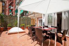 Appartement à Barcelone - Private terrace, 3 bedrooms, 2 bathrooms, central